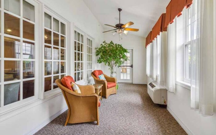 Morningside of Sterling patio area