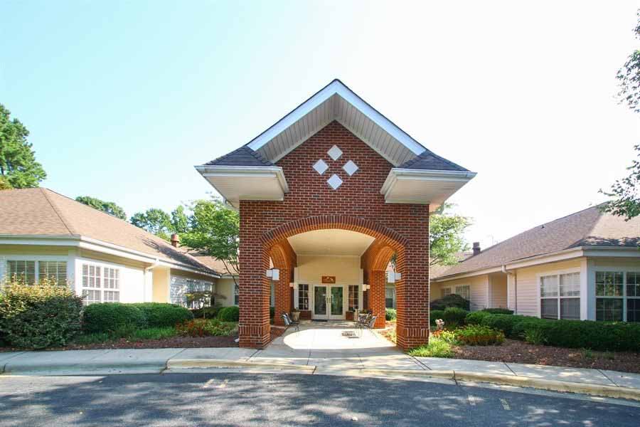 Carriage House Senior Living Community front entrance