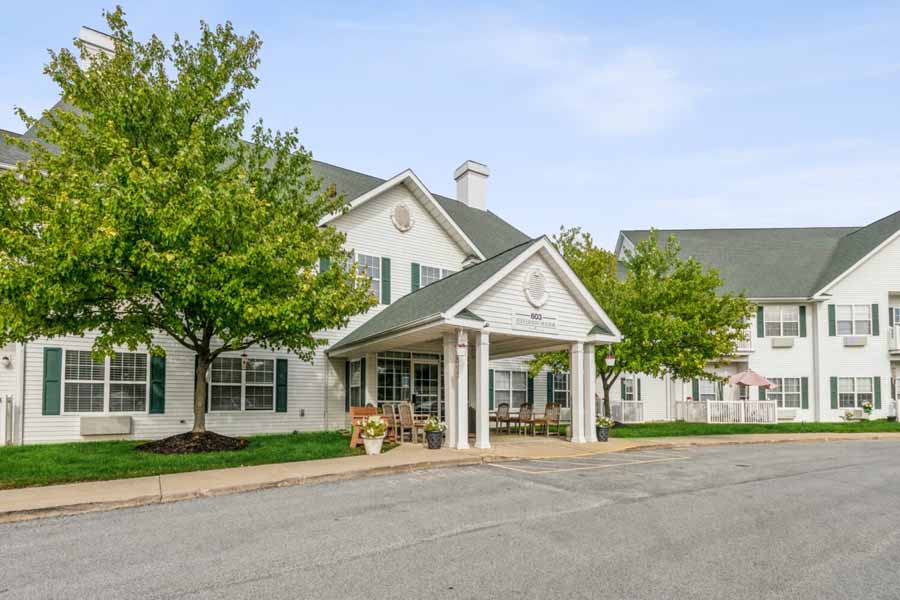 front entrance at Jefferson Manor