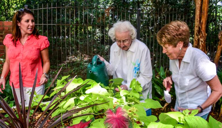 Gardening Tips to Empower Senior with Alzheimer’s