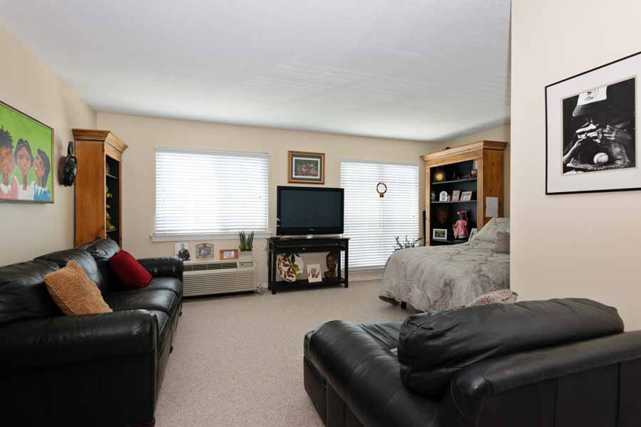 The Gardens of Virginia Beach model studio apartment