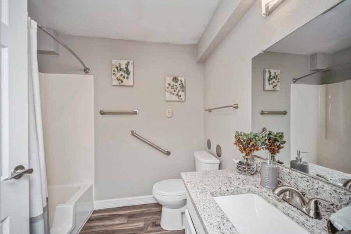 Model Apartment Bathroom