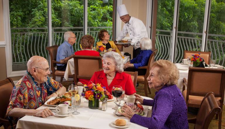 6 Signs a Senior Needs Assisted Living