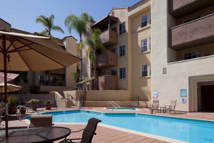 Swimming pool and hot tub
