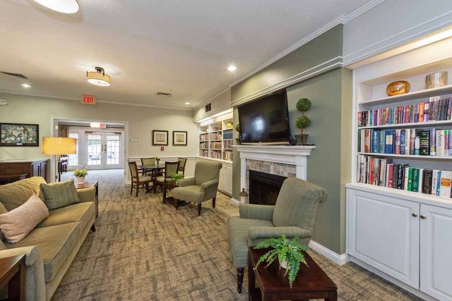 Sycamore Manor