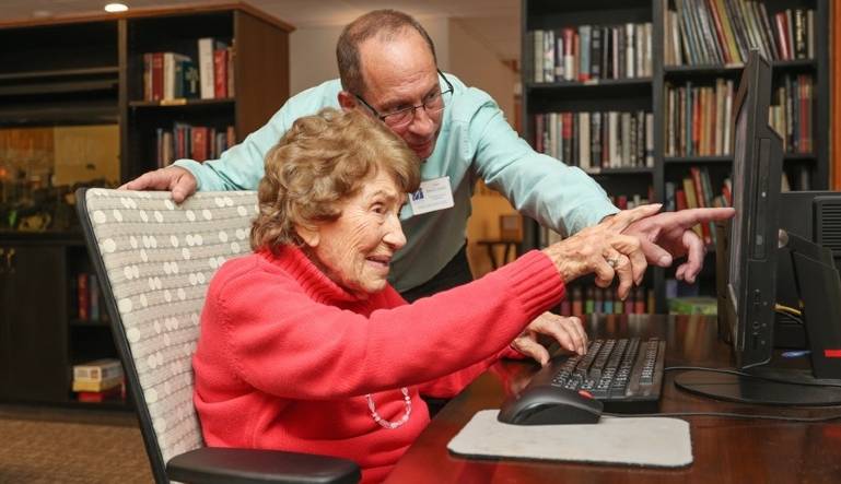 8 Ways Seniors Can Use Voice Assistants