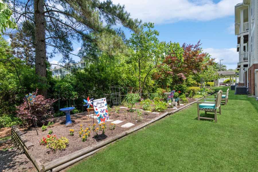 Home Place of New Bern gardens