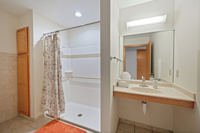 The Wellstead of Rogers & Diamondcrest Senior Living