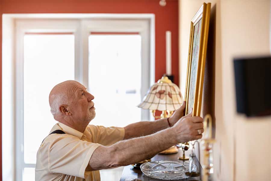 Ideas for Decorating a Senior Living Apartment