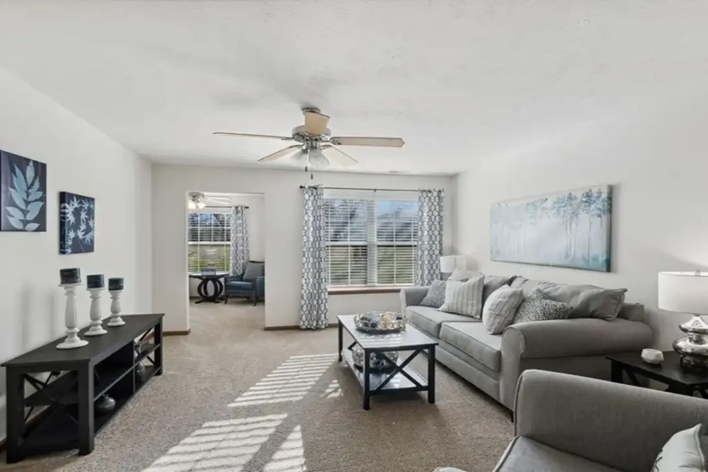 Model Garden Home Living Room