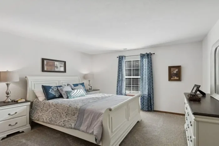 Memory Care Courtyard at Five Star Residences of Noblesville