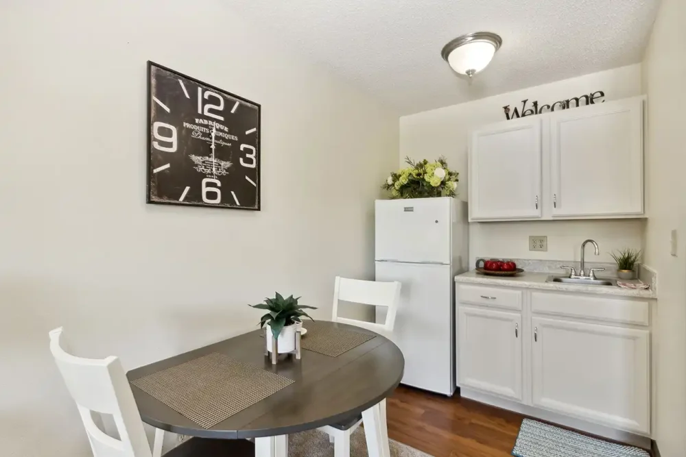 Model Apartment Kitchenette