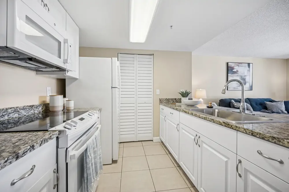 Model One Bedroom Apartment Dining Area – Assisted Living